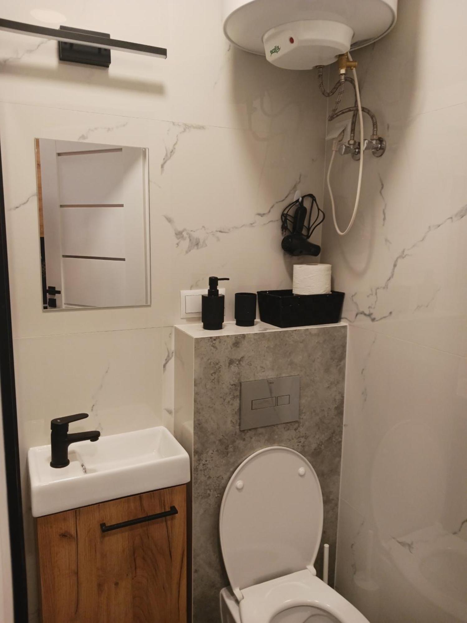 Apartamenty Marco 3 Przy Dworcu-Stare Miasto-Super Wi Fi Krakau Exterior foto